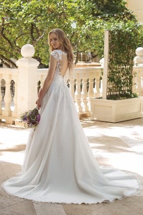 Sincerity Bridal 2019 Brautkleid 44088 FB Sissi Brautmoden Magdeburg