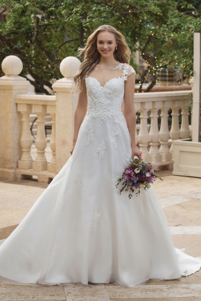 Sincerity Bridal 2019 Brautkleid 44088 FF Sissi Brautmoden Magdeburg