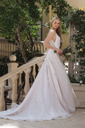 Sincerity Bridal 2019 Brautkleid 44091 FB Sissi Brautmoden Magdeburg