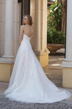 Sincerity Bridal 2019 Brautkleid 44095D FB Sissi Brautmoden Magdeburg