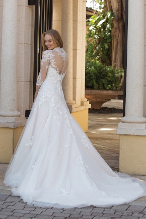 Sincerity Bridal 2019 Brautkleid 44095 FB Sissi Brautmoden Magdeburg