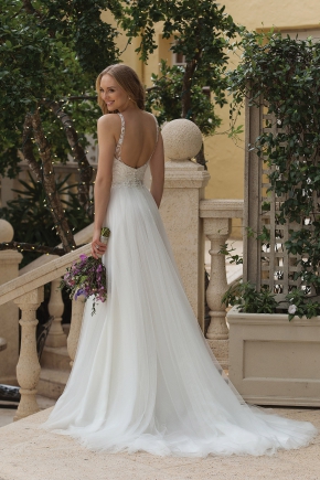 Sincerity Bridal 2019 Brautkleid 44105 FB Ivory Sissi Brautmoden Magdeburg