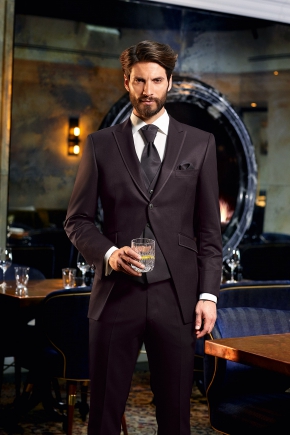 Wilvorst Prestige 2019 Brautigam Anzug 01 Look01 Titel 180 Mit Licht Club Of Mens Herrenmode Sissi Brautmoden Magdeburg