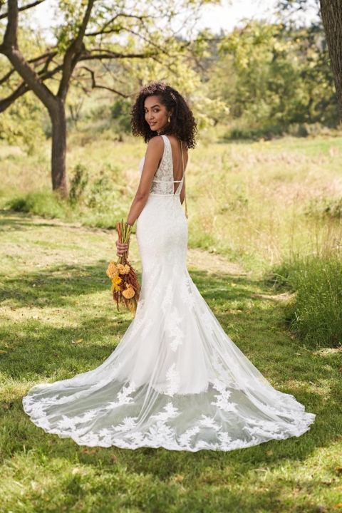 Lillian West 2023 Brautkleid 66232 LW FW22 FB 014 Sissi Brautmoden Magdeburg