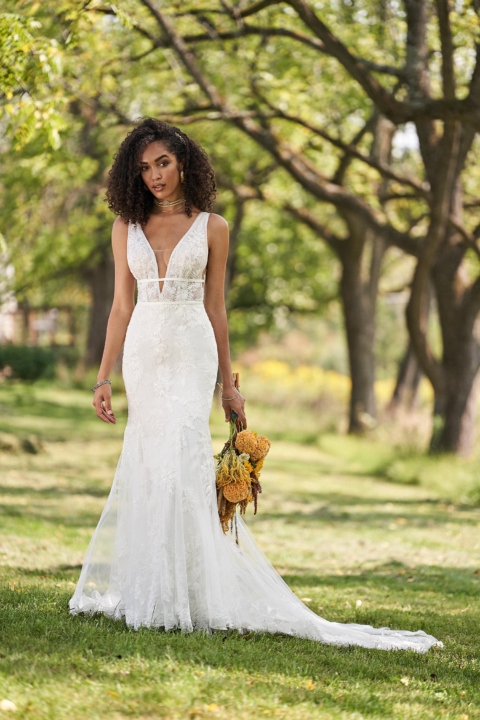 Lillian West 2023 Brautkleid 66232 LW FW22 FF 049 Sissi Brautmoden Magdeburg