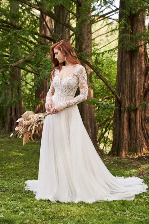 Lillian West 2023 Brautkleid 66237 LW FW22 FF 009 Sissi Brautmoden Magdeburg