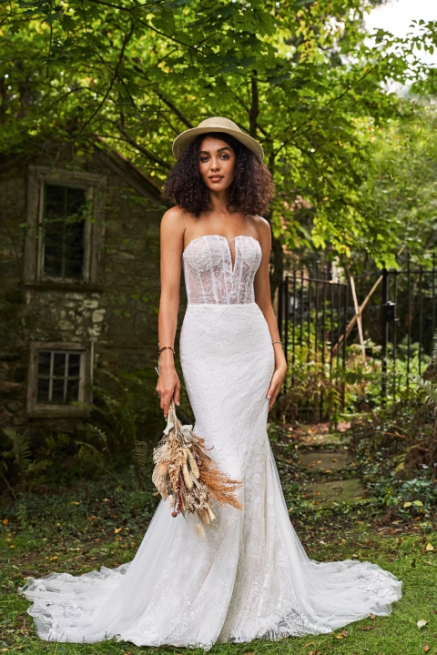 Lillian West 2023 Brautkleid 66243 LW FW22 FF 009 Sissi Brautmoden Magdeburg