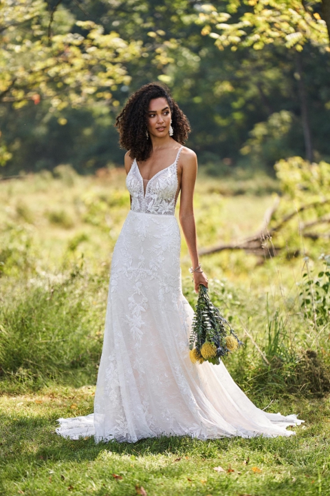 Lillian West 2023 Brautkleid 66246 LW FW22 FF 005 Sissi Brautmoden Magdeburg