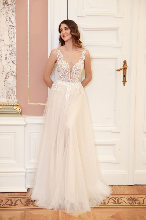 Annais Ola La 2024 Brautkleid Allegra front Sissi Brautmoden Magdeburg