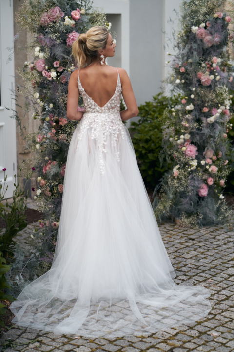 Annais Ola La 2024 Brautkleid Carmella back Sissi Brautmoden Magdeburg