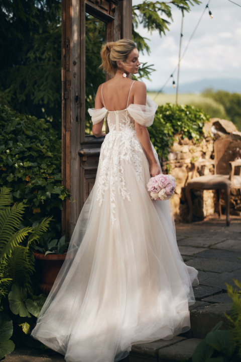 Annais Ola La 2024 Brautkleid Lorena back 2 Sissi Brautmoden Magdeburg
