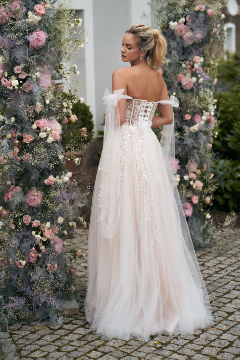 Annais Ola La 2024 Brautkleid Rina back Sissi Brautmoden Magdeburg