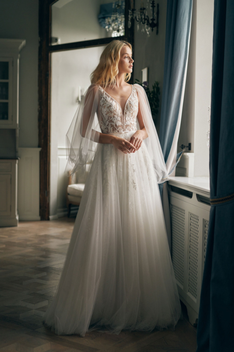 Annais Ola La 2024 Brautkleid Valeria front Sissi Brautmoden Magdeburg