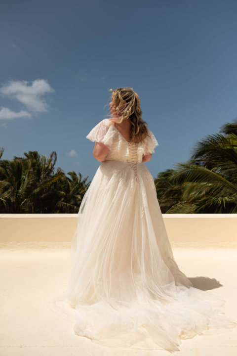 Bridalstar Curvy 2024 großen Größen Brautkleid Inge back Sissi Brautmoden Magdeburg