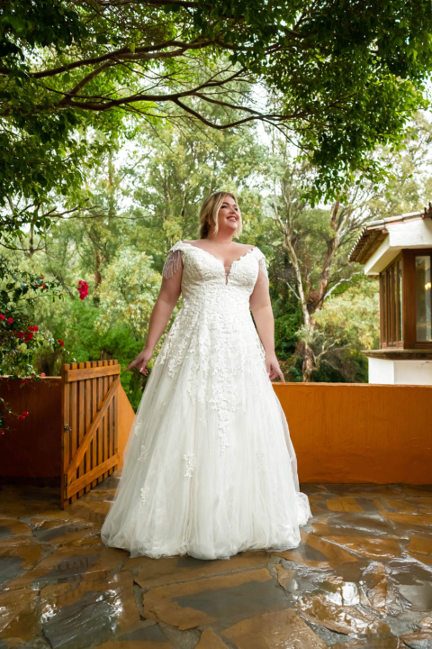 Bridalstar Curvy 2024 großen Größen Brautkleid Jahlayza Front (2) Sissi Brautmoden Magdeburg