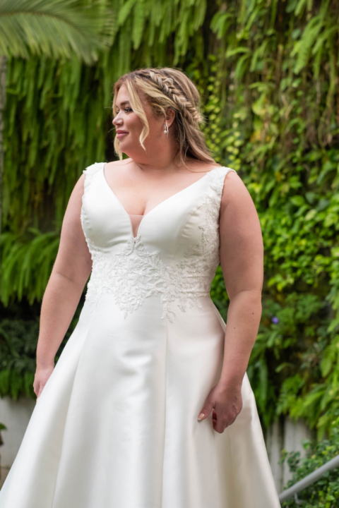 Bridalstar Curvy 2024 großen Größen Brautkleid Jiska Front Close (2) Sissi Brautmoden Magdeburg