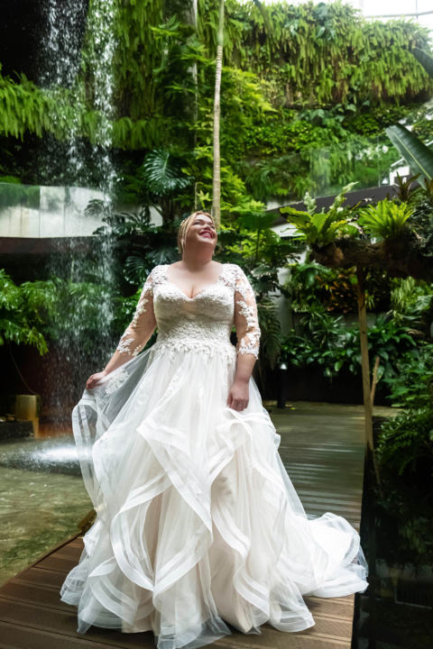 Bridalstar Curvy 2024 großen Größen Brautkleid Juniper Front Sissi Brautmoden Magdeburg