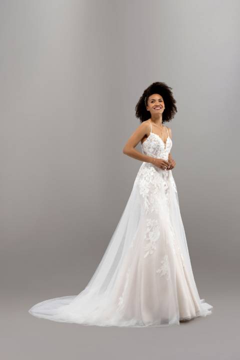 Eglantine 2024 Brautkleid C24 J3 FALBALA 41304 Sissi Brautmoden Magdeburg