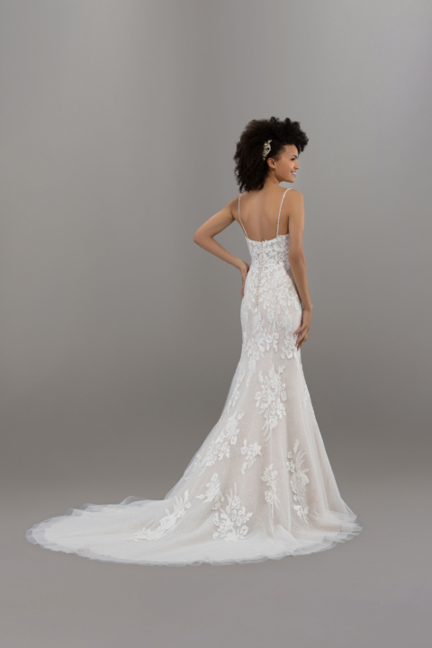 Eglantine 2024 Brautkleid C24 J3 FALBALA 41372 Sissi Brautmoden Magdeburg