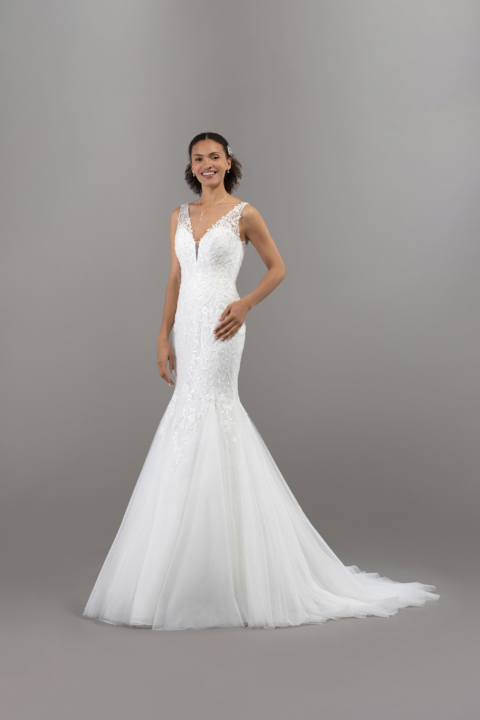 Eglantine 2024 Brautkleid C24 J3 FIESTA 41903 Sissi Brautmoden Magdeburg