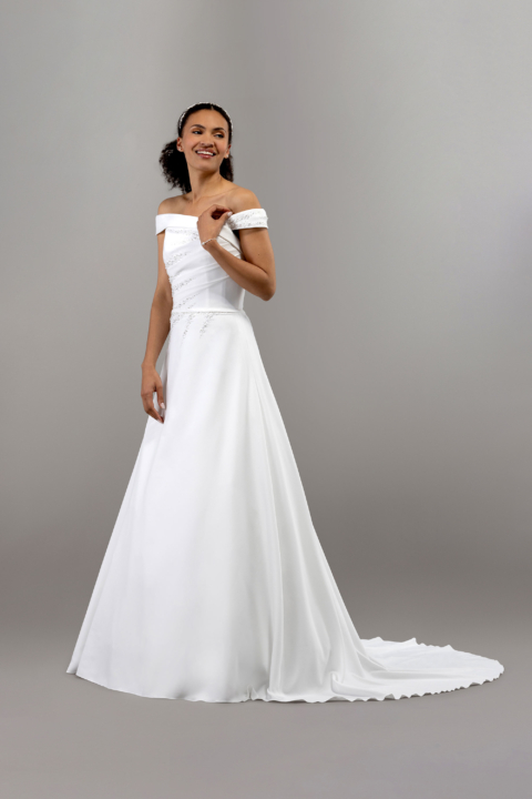 Eglantine 2024 Brautkleid C24 J3 FINLANDE 41854 Sissi Brautmoden Magdeburg