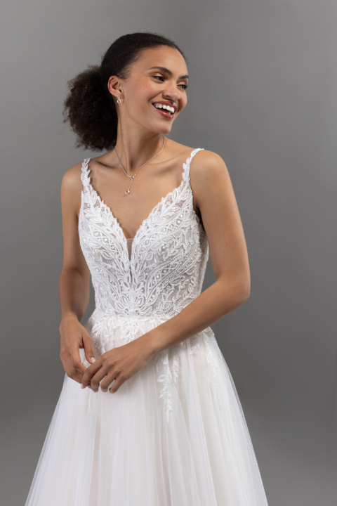 Eglantine 2024 Brautkleid C24 J3 FREJUS 42003 Sissi Brautmoden Magdeburg