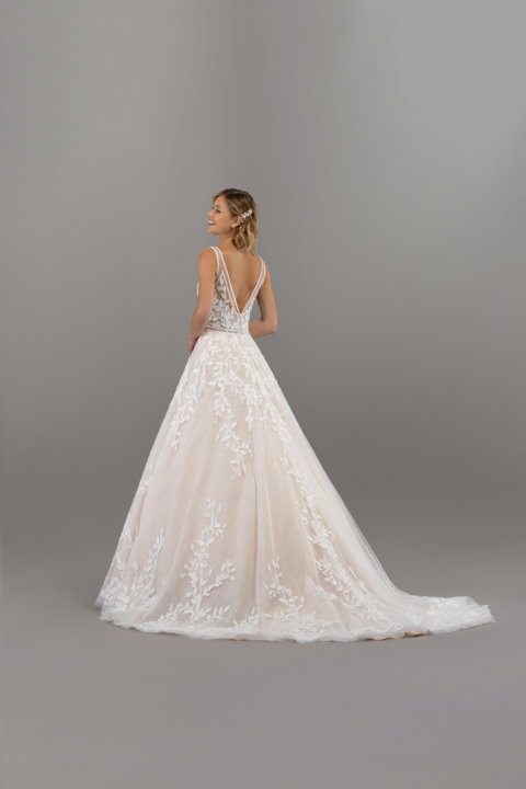 Eglantine 2024 Brautkleid C24 J5 FALAISE 42883 Sissi Brautmoden Magdeburg