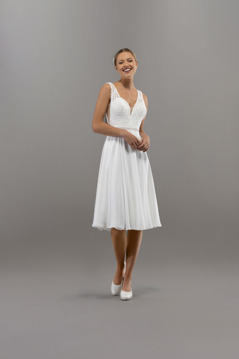 Eglantine 2024 Brautkleid C24 J5 FIBULE 43265 Sissi Brautmoden Magdeburg