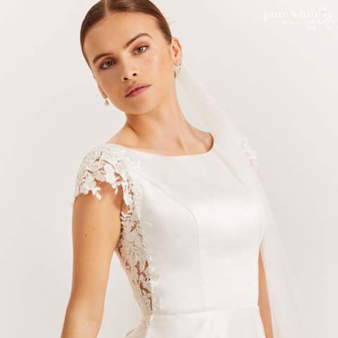 Lilly 2024 Brautkleid 08 4481 CR 3 Sissi Brautmoden in Magdeburg