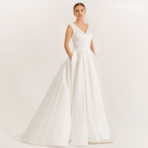 Lilly 2024 Brautkleid 08 4482 CR 4 Sissi Brautmoden in Magdeburg