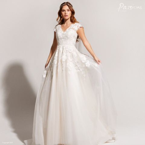 Lilly 2024 Brautkleid 08 4494 NU 1 Sissi Brautmoden in Magdeburg