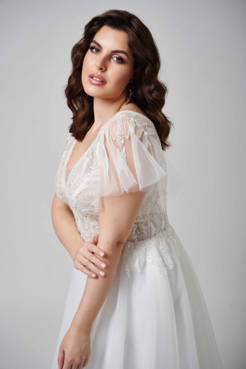 Lovely Plus Size 2024 großen Größen Brautkleid LO 406T 04 Sissi Brautmoden Magdeburg