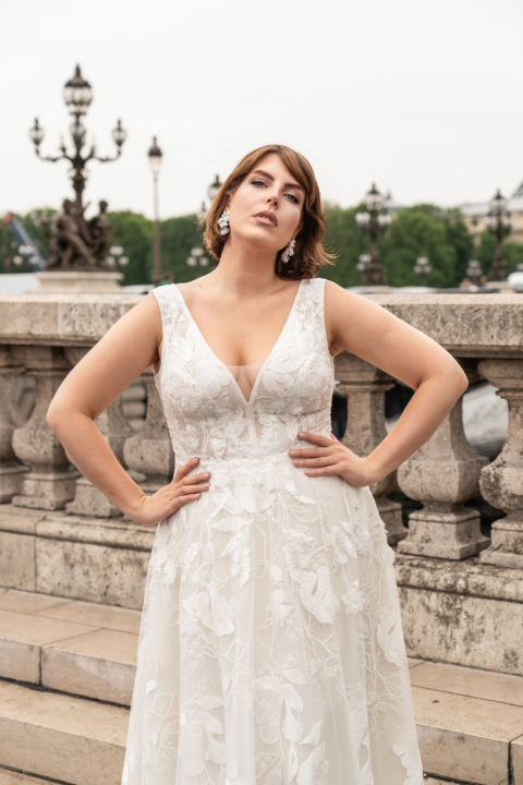 Lovely Plus Size 2024 großen Größen Brautkleid LO 408T 03 Sissi Brautmoden Magdeburg