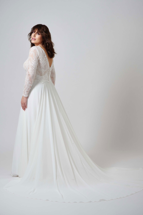 Lovely Plus Size 2024 großen Größen Brautkleid LO 410T 03 Sissi Brautmoden Magdeburg