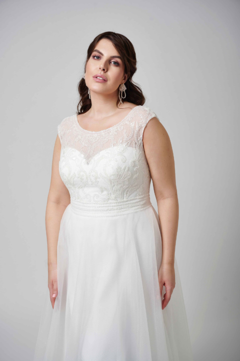 Lovely Plus Size 2024 großen Größen Brautkleid LO 422T 03 Sissi Brautmoden Magdeburg