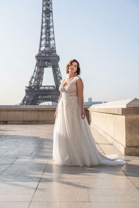 Lovely Plus Size 2024 großen Größen Brautkleid LO 429T 01 Sissi Brautmoden Magdeburg