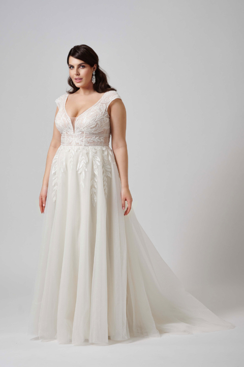 Lovely Plus Size 2024 großen Größen Brautkleid LO 429T 07 Sissi Brautmoden Magdeburg