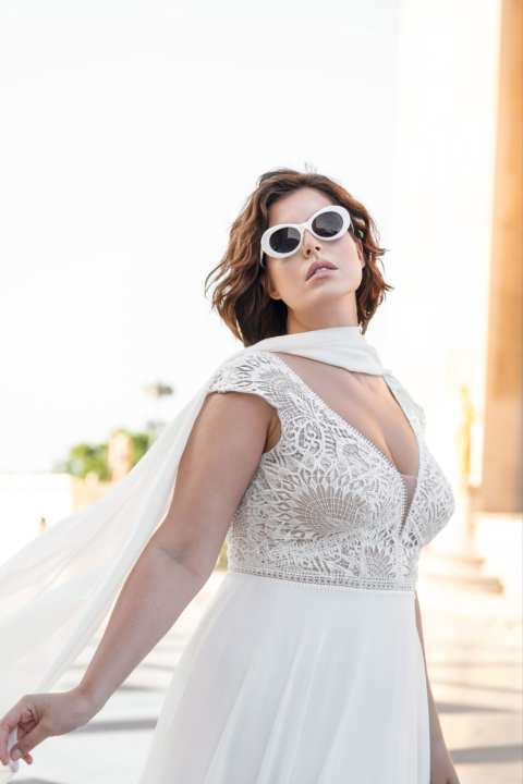 Lovely Plus Size 2024 großen Größen Brautkleid LO 430T 05 Sissi Brautmoden Magdeburg