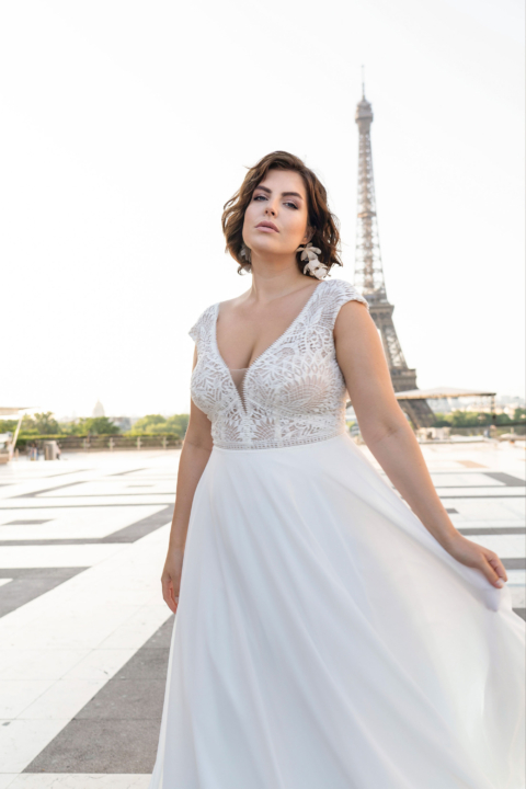 Lovely Plus Size 2024 großen Größen Brautkleid LO 430T 10 Sissi Brautmoden Magdeburg