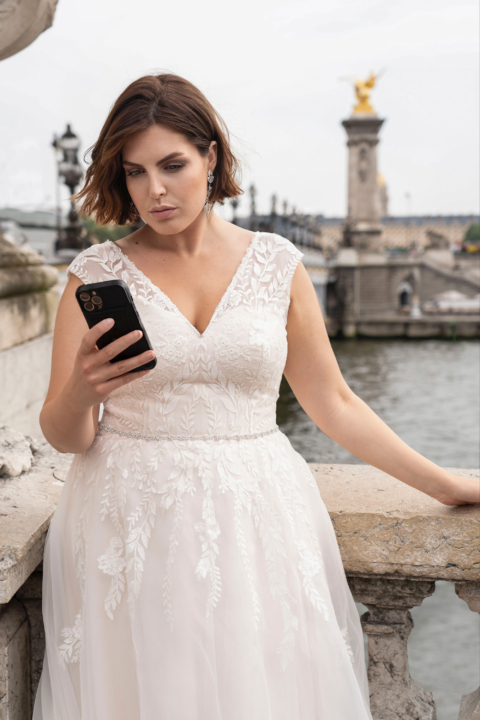 Lovely Plus Size 2024 großen Größen Brautkleid LO 433T 05 Sissi Brautmoden Magdeburg