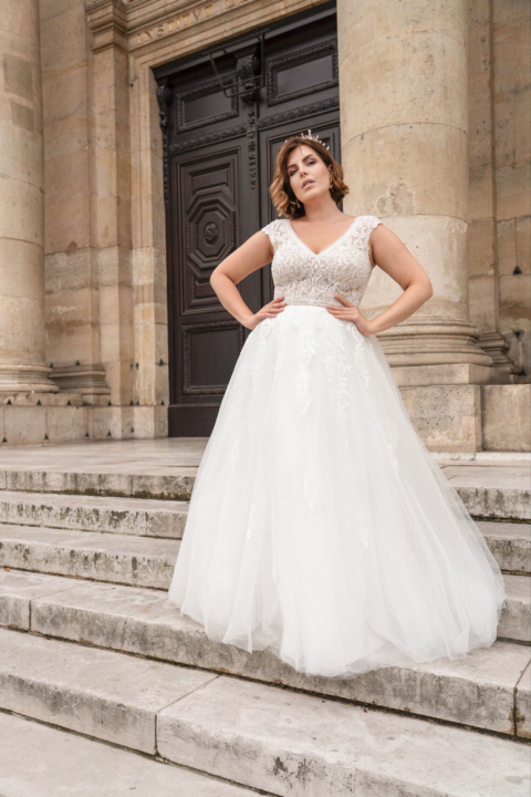 Lovely Plus Size 2024 großen Größen Brautkleid LO 439T 05 Sissi Brautmoden Magdeburg