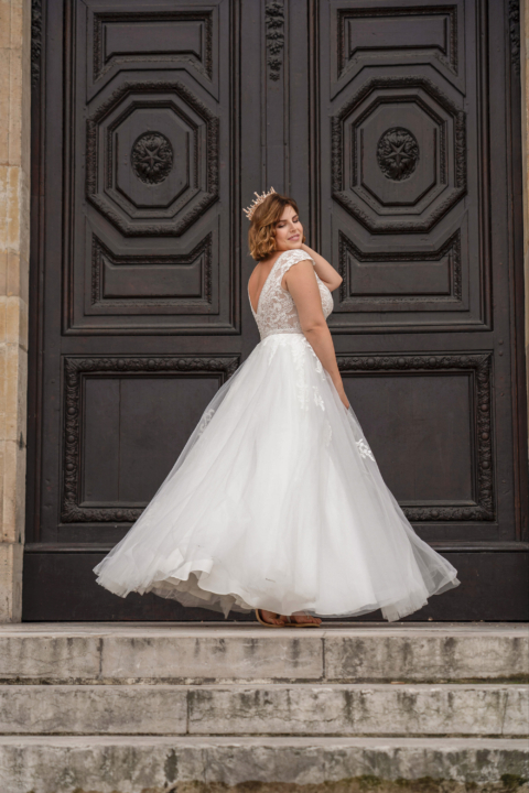 Lovely Plus Size 2024 großen Größen Brautkleid LO 439T 09 Sissi Brautmoden Magdeburg