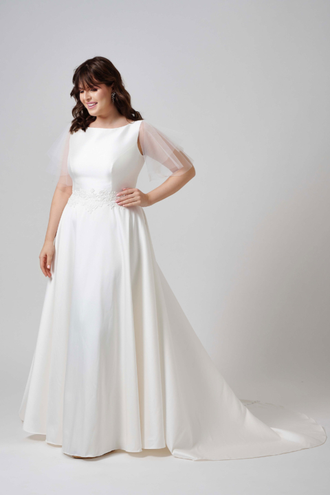 Lovely Plus Size 2024 großen Größen Brautkleid LO 441T 06 Sissi Brautmoden Magdeburg