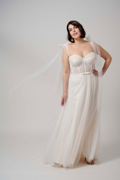 Lovely Plus Size 2024 großen Größen Brautkleid LO 448T 03 Sissi Brautmoden Magdeburg