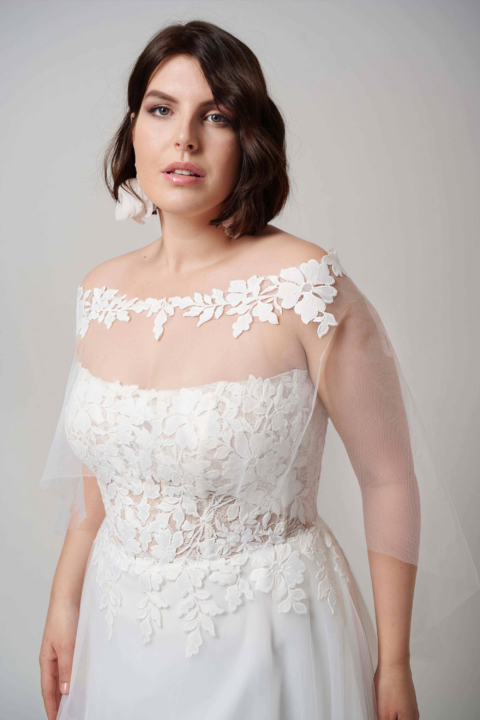 Lovely Plus Size 2024 großen Größen Brautkleid LO 450T N 98 04 Sissi Brautmoden Magdeburg