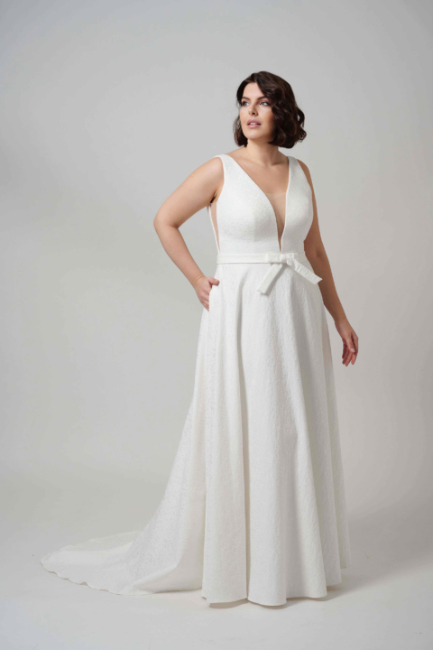 Lovely Plus Size 2024 großen Größen Brautkleid LO 453T 01 Sissi Brautmoden Magdeburg