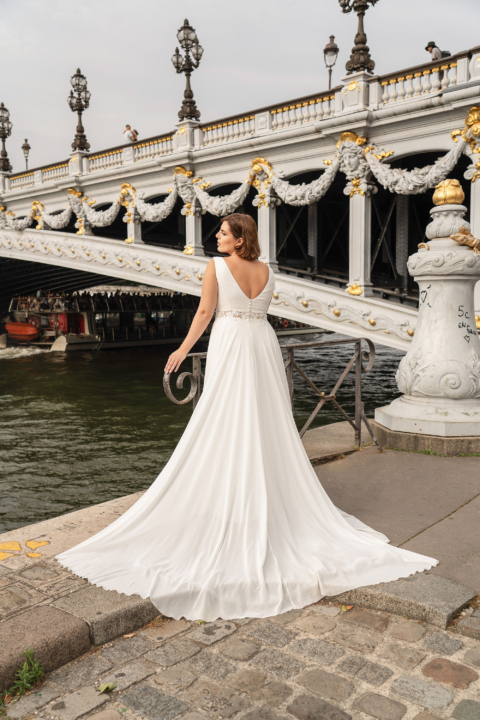 Lovely Plus Size 2024 großen Größen Brautkleid LO 454T 03 Sissi Brautmoden Magdeburg